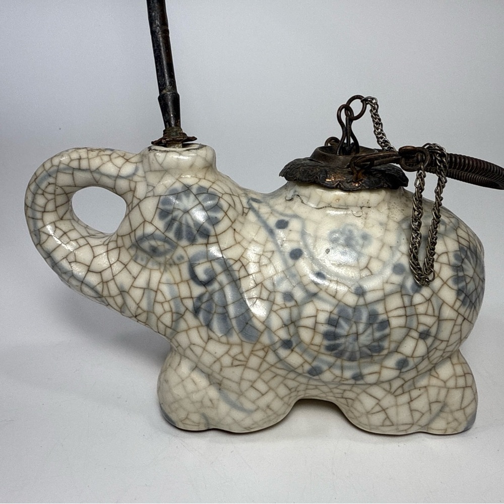 Crackle Glaze Vtg Ceramic Elephant water/oil herb infuser  .